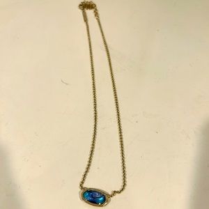Kendra Scott necklace